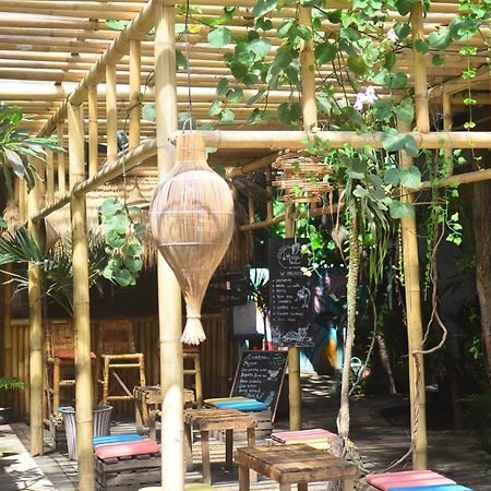 Mango Tree House Hotel Джили Трауанган Екстериор снимка