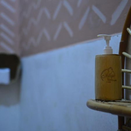 Mango Tree House Hotel Джили Трауанган Екстериор снимка