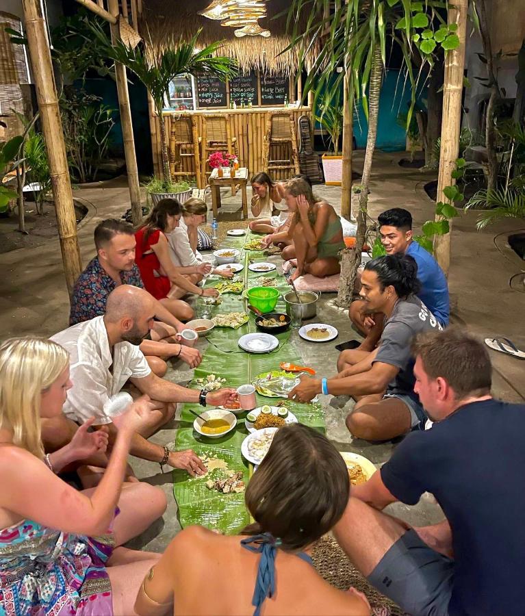 Mango Tree House Hotel Джили Трауанган Екстериор снимка